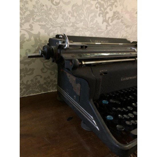 Γραφομηχανή Underwood Granny's 67830