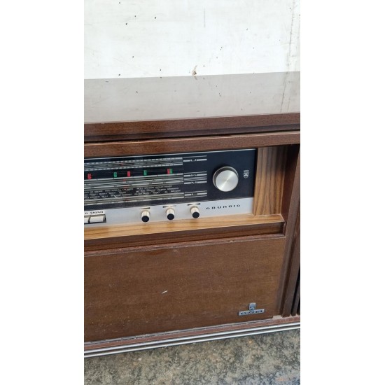 Έπιπλο ράδιο πικάπ GRUNDIG Granny's 107794