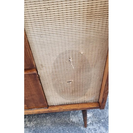 Έπιπλο ράδιο πικάπ GRUNDIG Granny's 80100