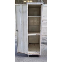 Μεταλλική ντουλάπα φοριαμός Granny's 105250
