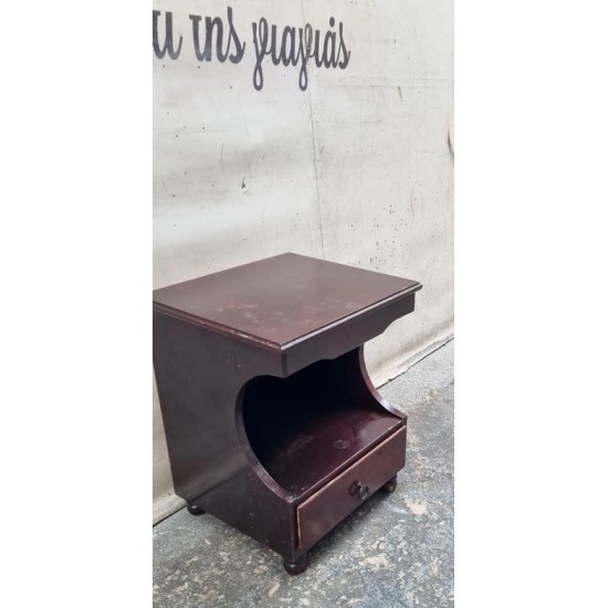 Κομοδίνο εποχής Granny's 112371
