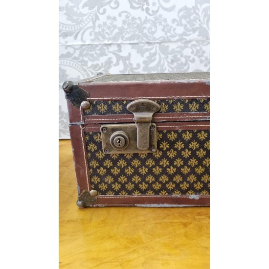 Βαλίτσα-Μπαουλάκι Granny's 109453