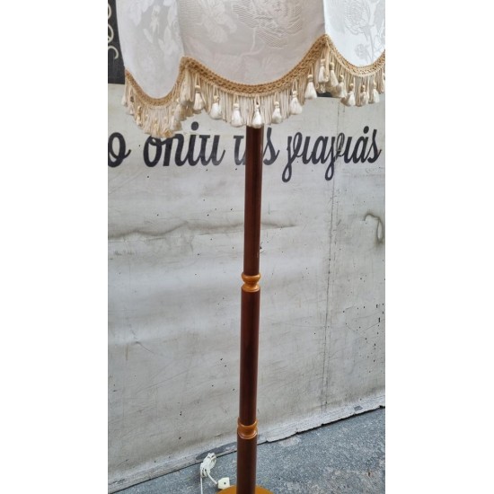 Επιδαπέδιο φωτιστικό με αμπαζούρ  Granny's 116806