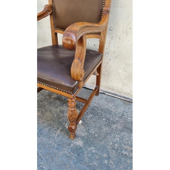 Καρέκλα με σκαλιστά πόδια Granny's 102776