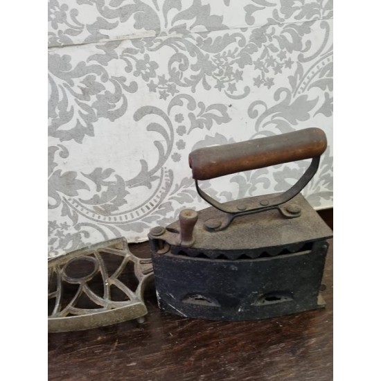 Διακοσμητικό μεταλλικό σίδερο εποχής Granny's 113342