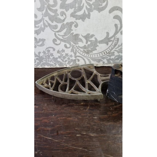 Διακοσμητικό μεταλλικό σίδερο εποχής Granny's 113342