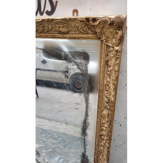 Καθρέφτης με σκαλιστή κορνίζα Granny's 102931