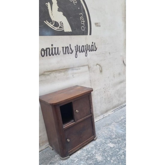 Κλασικό κομοδίνο Granny's 109713