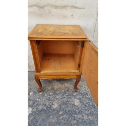 Κομοδίνο εποχής Granny's  114494