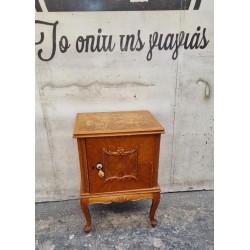Κομοδίνο εποχής Granny's  114494