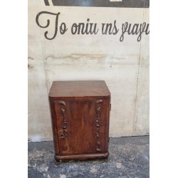 Κλασικό κομοδίνο Granny's 116866