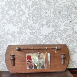 Κρεμάστρα με καθρέφτη Granny's 102986
