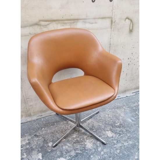 Καρεκλοπολυθρόνα Mid-Century Granny's 110753