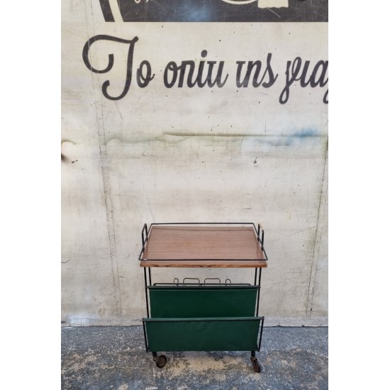 Βοηθητικό τραπεζάκι με θήκη για περιοδικά Granny's 109546