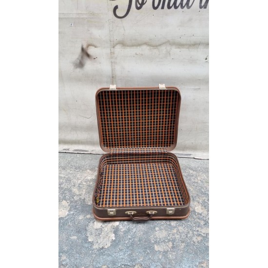 Βαλίτσα  vintage Granny's 112648