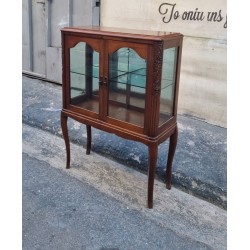 Βιτρίνα με σκαλιστές λεπτομέρειες Granny's 107880